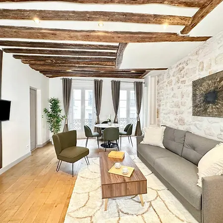 Spacious Family Flat - Le Marais *